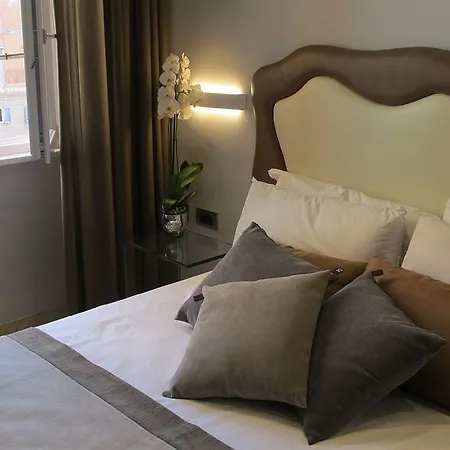 Pensionat Pantheon Caesar Relais 2*