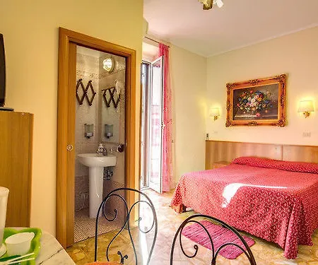 Giovy فندق مبيت وإفطار 2*