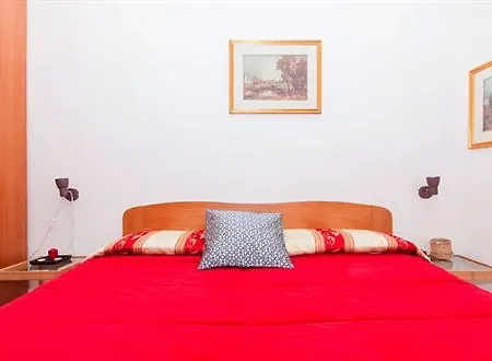 La Dolce Bed & Breakfast