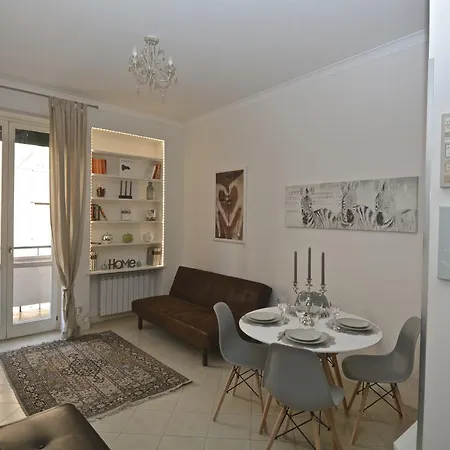 Appartamento House & The - In