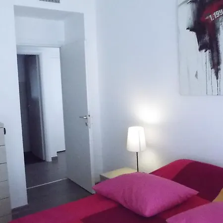 New Artistic Flat Рим
