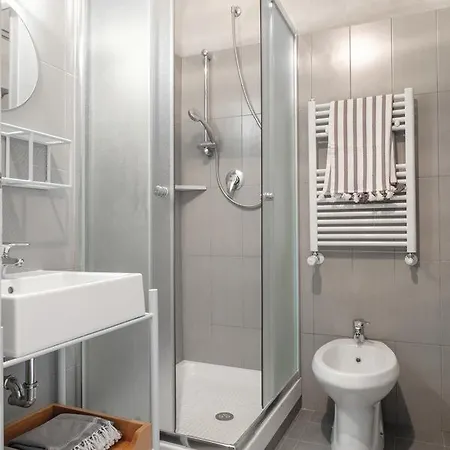 Urbana 47 Guest house