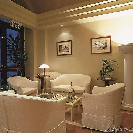 Exe Domus Aurea Hotel 3*
