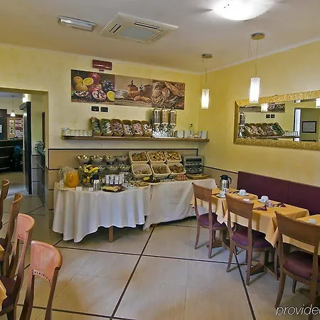 Lirico Hotel