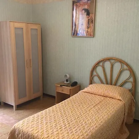 Touring Hotel