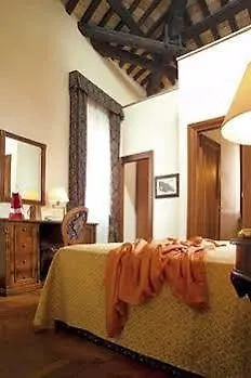 Hotel Teatro Pace Rome