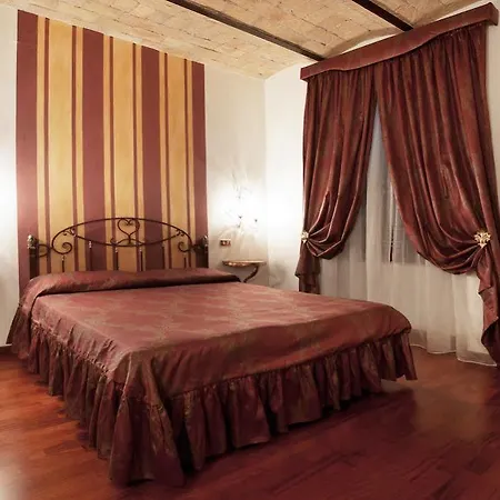 Antica Hotel 3*