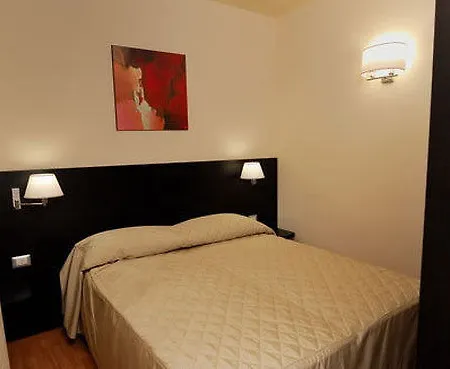 Regal Park 4*