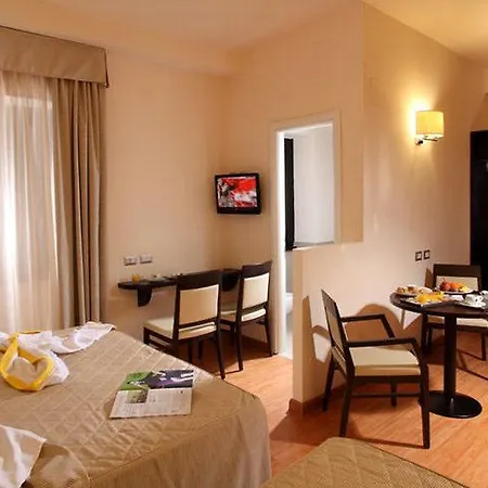 Regal Park Hotel