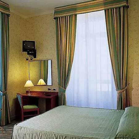 Dina 3* Roma