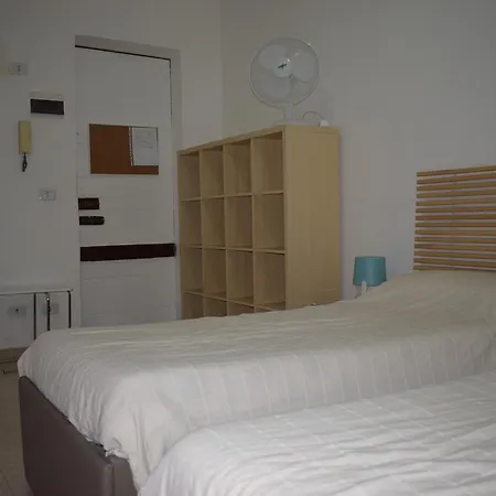 Sandy Hotel