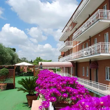 Marini Park 3* Castel di Leva