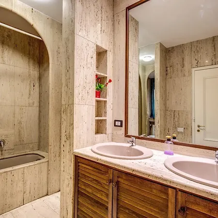 Enzo Luxury Guest house 3*