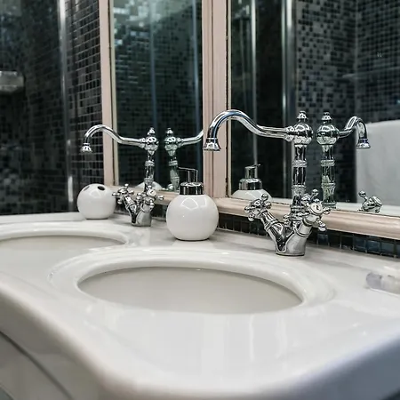 Hotel Antica 3*