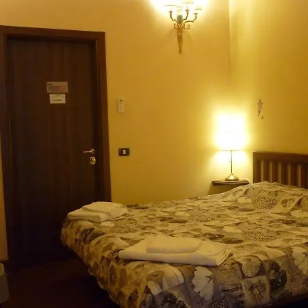 Vatican Vacanze Romane Guest house *