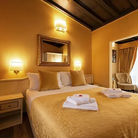 Canova In Spanish Steps Guest house Rome