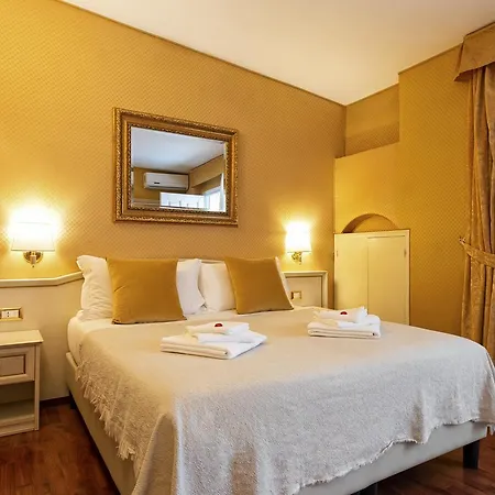 Guest house Canova In Spanish Steps 2*