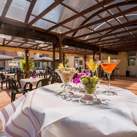 Hotel Casa Tra Noi Roma