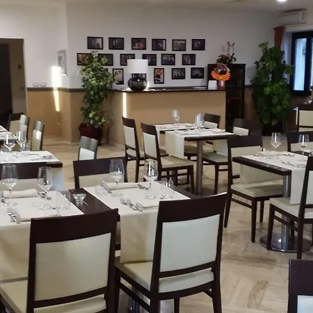 Regal Park Hotel 4*