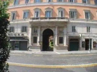 Hotel Everest