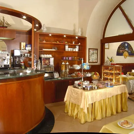 Assisi מלון