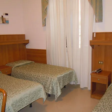 Papa Germano Hotel 2*