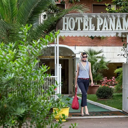 Panama Garden Hotel 4*