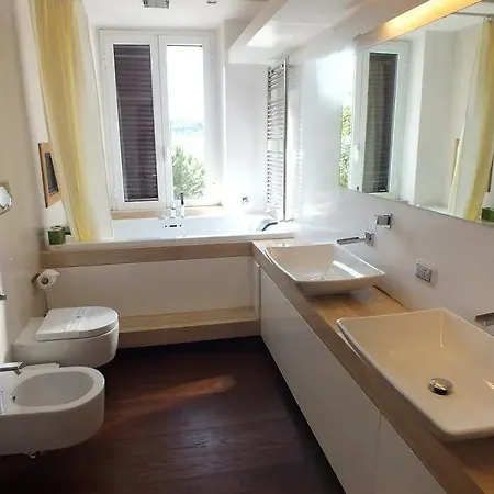 Vatican Garden House 2*
