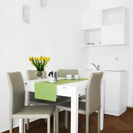 Colosseum Aparthotel 3*