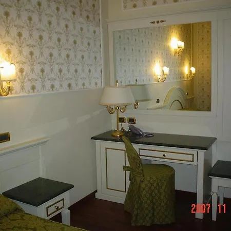 Dina 3* Roma