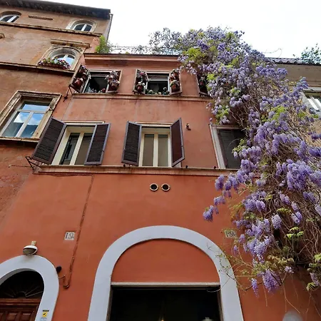 Il Glicine - Via Giulia 3*