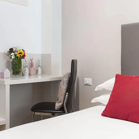 Hotel Il Glicine - Via Giulia
