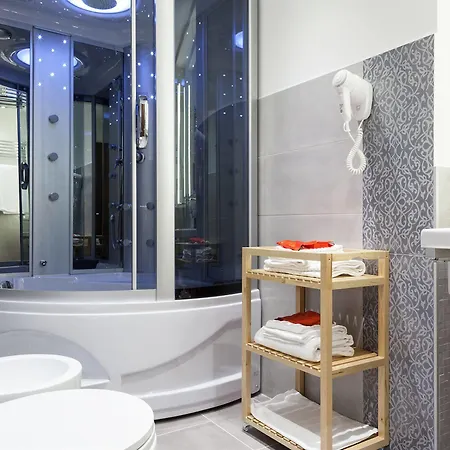 Гостевой дом Lh Royal Terrace 2*