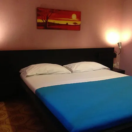 Karolstay 2*