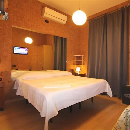 Aparthotel Candia 3*