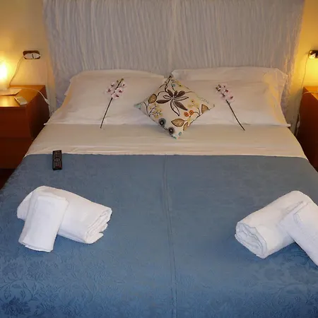 Daplace - Arena House 2* Roma
