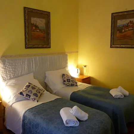 Daplace - Arena House Pensión 2*