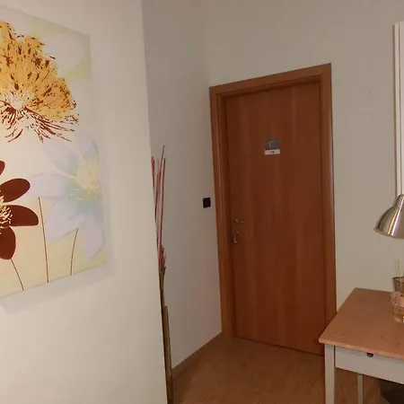 Guest house Reale House 2*