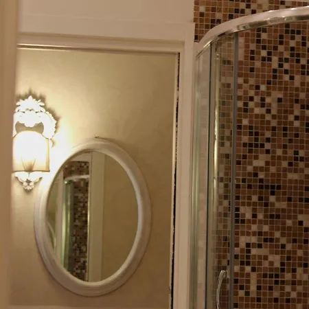 Residenza Zanardelli Bed & Breakfast 2*