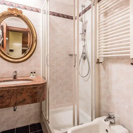 Ξενοδοχείο Raeli Archimede 4*