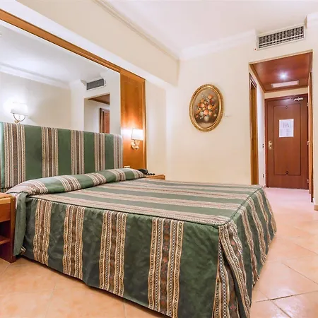 Raeli Archimede Ξενοδοχείο 4*