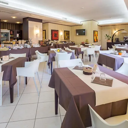 Western I Triangoli Ξενοδοχείο 4*