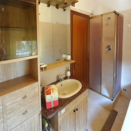 Domus Domiziana Bed & Breakfast