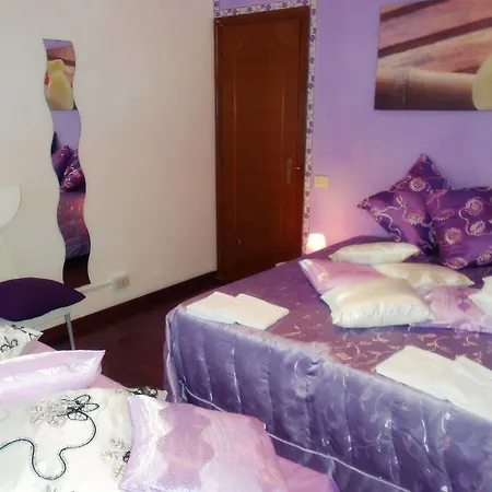 Domus Domiziana Bed & Breakfast
