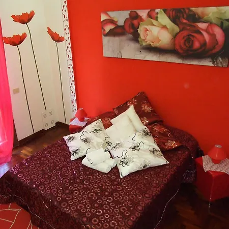Bed & Breakfast Domus Domiziana 2*