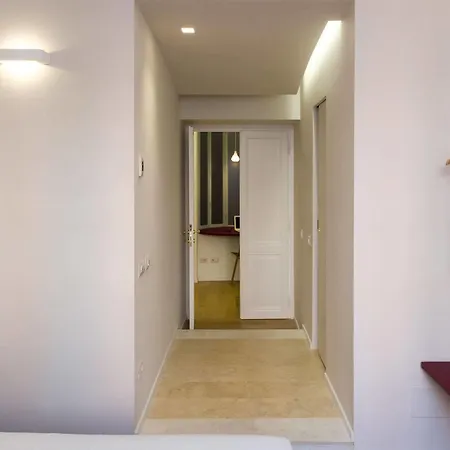 La Casa Di Iulia Rome
