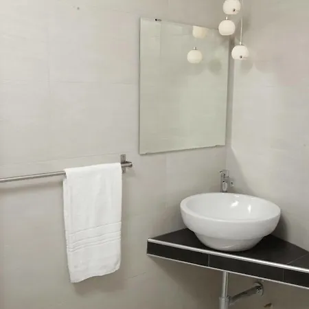 Maison Maneli 招待所 3*