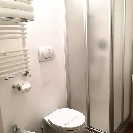 Vicolo Del Lupo 3*