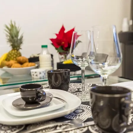 Flatinrome Trastevere Deluxe - Patio 3*