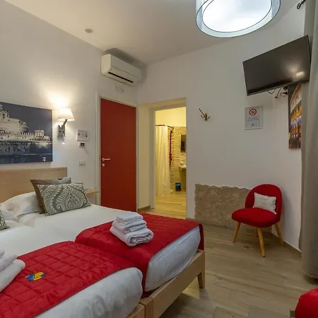 Flatinrome Trastevere Deluxe - Patio Guest house